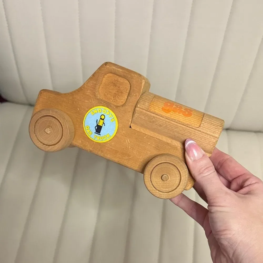 Vintage 1958/1970s Aviva Toy Co. Snoopy Wooden Gas Truck - Peanuts Collectible